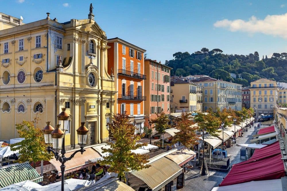 Cours Saleya market and Castle Hill in Nice’s Old Town on an autumn morning
